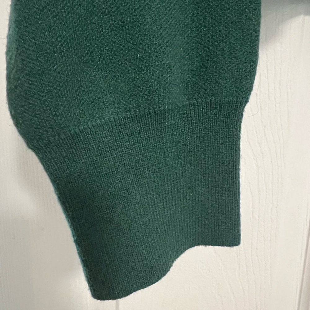 Women’s Cropped Hoodie - Picture 5 of 7